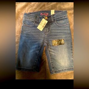 NWT Girls The Children’s place size 5 jean shorts